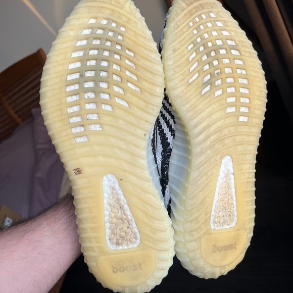 Adidas Yeezy 350 Zebra - Picture 7 of 8